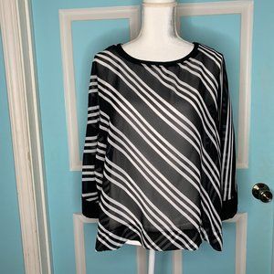 Worthington Black and White Mid Sleeve Blouse Medium